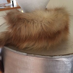Real fur collar